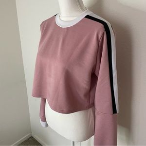 Crop light sweatshirt/shirt